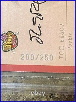 2000 Fleer Autographics Silver #17 Tom Brady ROOKIE RC /250 BGS 8 10 AUTO PSA