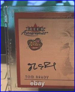 2000 Fleer Autographics TOM BRADY (RC)(AUTO)