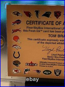 2000 Fleer Autographics TOM BRADY (RC)(AUTO)