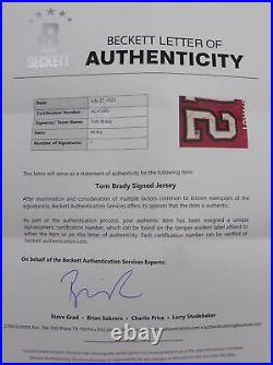 Buccaneers Tom Brady Autographed Red Nike SB Patch Jersey Beckett QR #AC41040