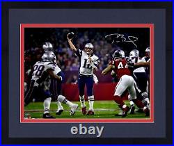 FRMD Tom Brady Patriots Signed 16x20 Super Bowl LI Champs Action Photo