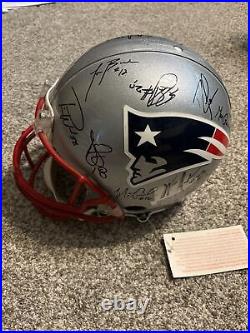 Patriots Autographed Riddell Helmet Includes Tom Brady. No COA, Read Description