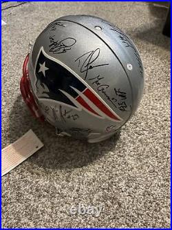 Patriots Autographed Riddell Helmet Includes Tom Brady. No COA, Read Description