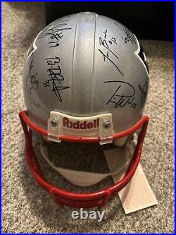 Patriots Autographed Riddell Helmet Includes Tom Brady. No COA, Read Description