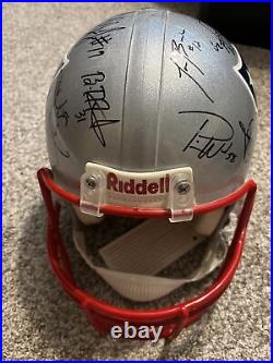 Patriots Autographed Riddell Helmet Includes Tom Brady. No COA, Read Description