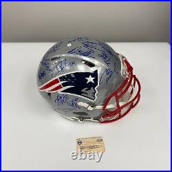 Tom Brady 2014 New England Patriots Super Bowl Champs Team Signed Helmet Steiner