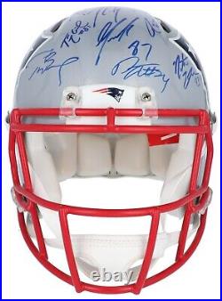 Tom Brady 2014 New England Patriots Super Bowl Champs Team Signed Helmet Steiner