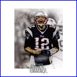 Tom Brady Autographed New England Patriots 16x20 Photo Fanatics (Screaming)