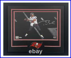 Tom Brady Autographed Super Bowl LV 11 x 14 Framed Spotlight Photo Fanatics
