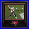 Tom_Brady_Buccaneers_Super_Bowl_LV_Champs_FRMD_Signed_Deluxe_16x20_SB_LV_Photo_01_ln