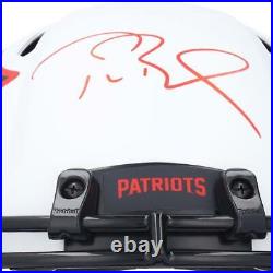 Tom Brady New England Patriots Signed Riddell Lunar Eclips Alt Speed Auth Helmet