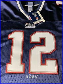 Tom Brady PSA DNA Autographed jersey Patriots Beautiful signature