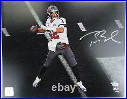 Tom Brady Signed Auto Autograph 11x14 Photo Fanatics AA0105518