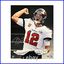 Tom Brady Signed Autographed Tampa Bay Buccaneers 16x20 Photograph Fanatics
