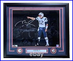 Tom Brady Signed Framed 16x20 New England Patriots Spotlight Photo Fanatics