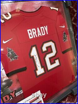 Tom Brady Signed / Framed Tampa Bay Buccaneers Jersey JSA LOA #12 The Goat 7 SB