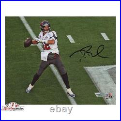 Tom Brady Signed Tampa Bay Buccaneers 8x10 Photograph Fanatics COA