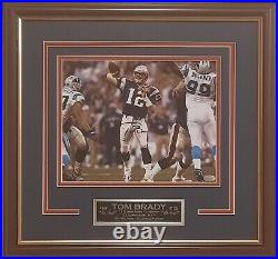 Tom Brady signed auto New England Patriots framed 8 x 10 photo Mounted Memories